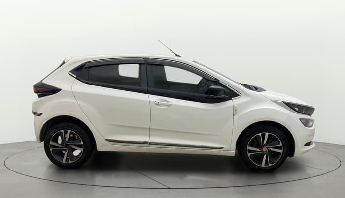 2021 Tata ALTROZ XZ DIESEL, Diesel, Manual, 66,660 km, Right Side View