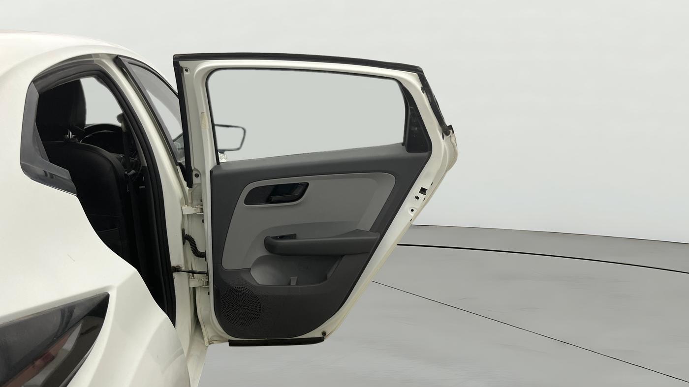 2020 Tata ALTROZ XT PETROL, Petrol, Manual, 64,549 km, RHS Rear Door