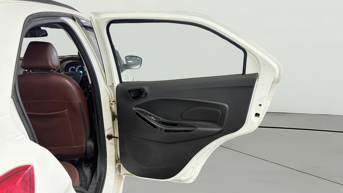 2021 Ford New Figo TITANIUM PLUS 1.2 PETROL AT, Petrol, Automatic, 69,969 km, RHS Rear Door
