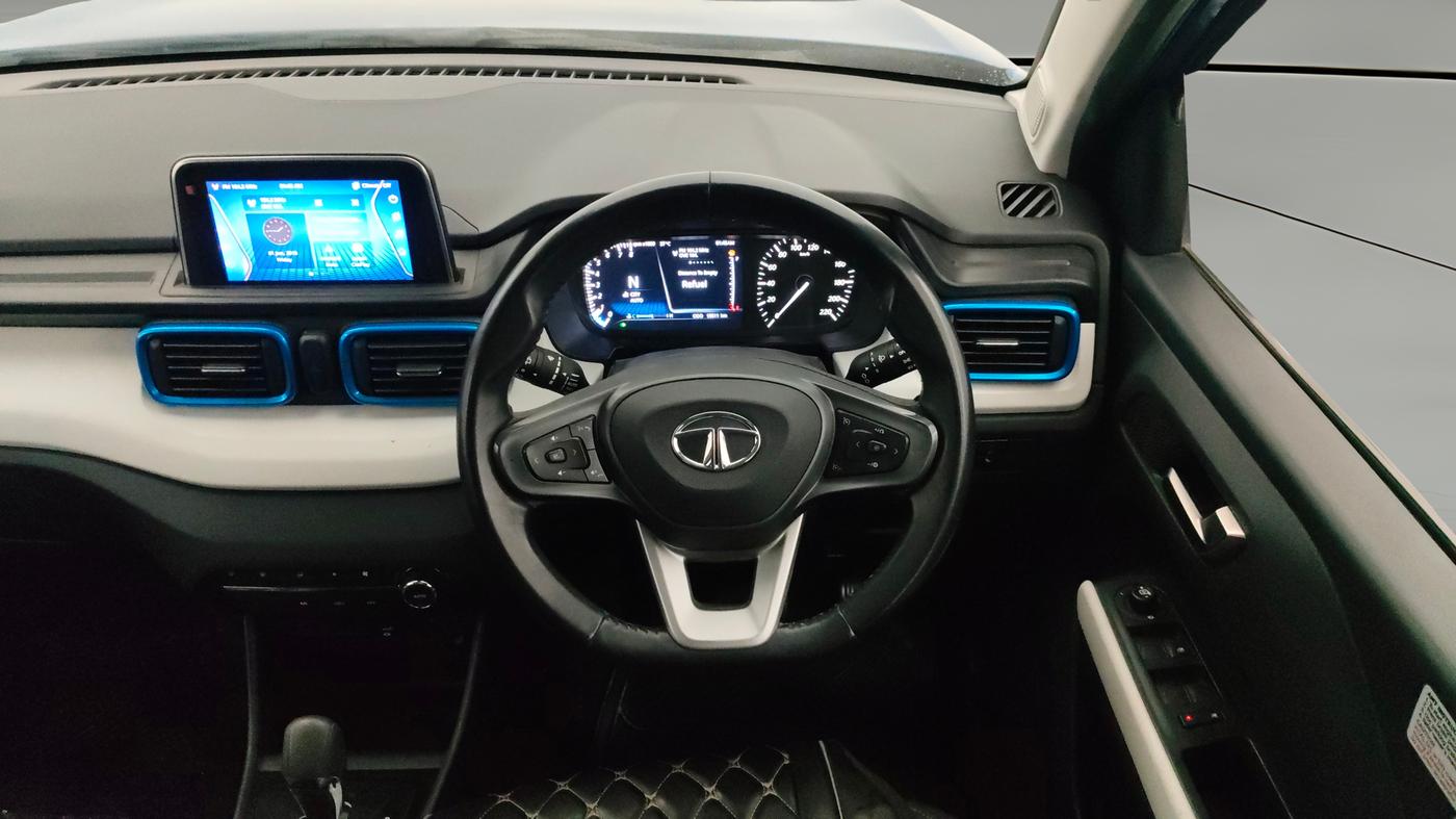 2021 Tata PUNCH CREATIVE AMT 1.2 RTN DUAL TONE, Petrol, Automatic, 19,571 km, Steering Wheel Close Up