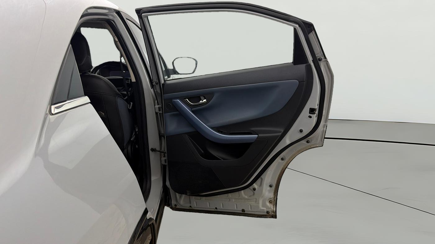 2024 Tata Curvv Creative Plus S 1.2 Petrol 7DCA, Petrol, Automatic, 29,193 km, RHS Rear Door