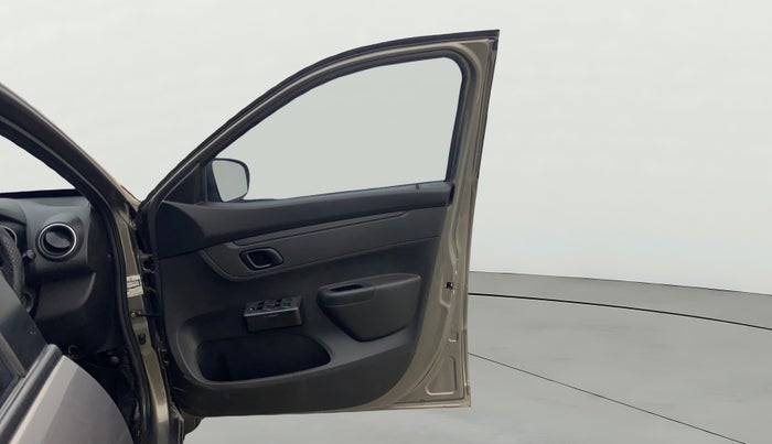 2017 Renault Kwid RXL 1.0 AMT, Petrol, Automatic, 46,620 km, RHS Front Door