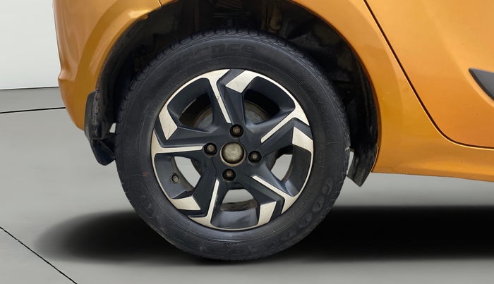 2016 Tata Tiago XZ PETROL, Petrol, Manual, 46,563 km, Right Rear Wheel