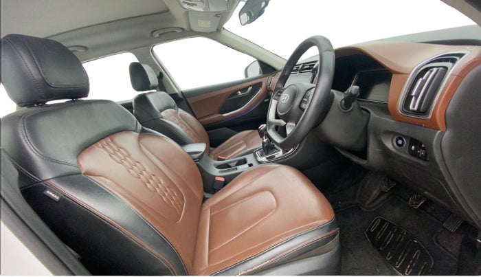 2021 Hyundai ALCAZAR PLATINUM 2.0 MT 7STR, Petrol, Manual, 88,356 km, Right Side Front Door Cabin