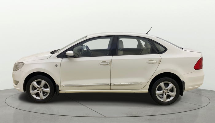 2014 Skoda Rapid ELEGANCE 1.6 MPI AT, Petrol, Automatic, 62,543 km, Left Side