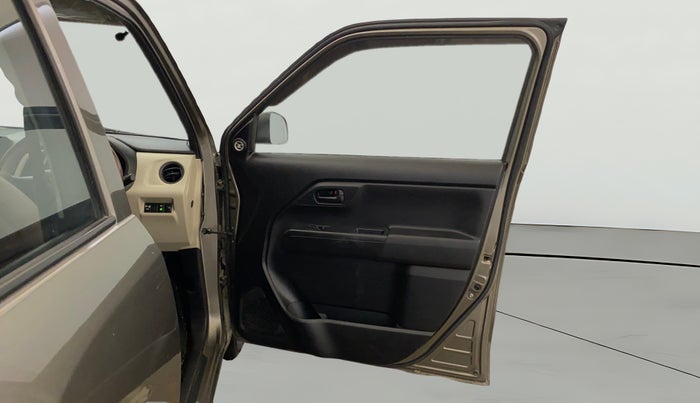 2019 Maruti New Wagon-R LXI CNG 1.0, CNG, Manual, 69,411 km, RHS Front Door