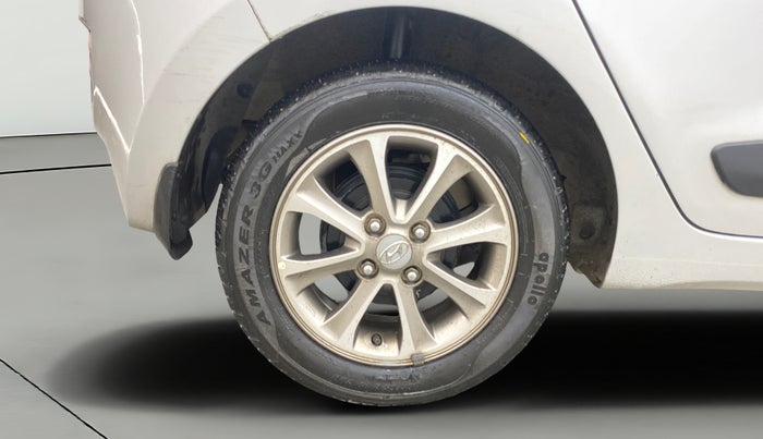 2016 Hyundai Grand i10 ASTA AT 1.2 KAPPA VTVT, Petrol, Automatic, 26,630 km, Right Rear Wheel