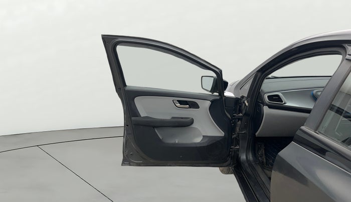 2020 Tata ALTROZ XZ PETROL, Petrol, Manual, 52,416 km, LHS Front Door