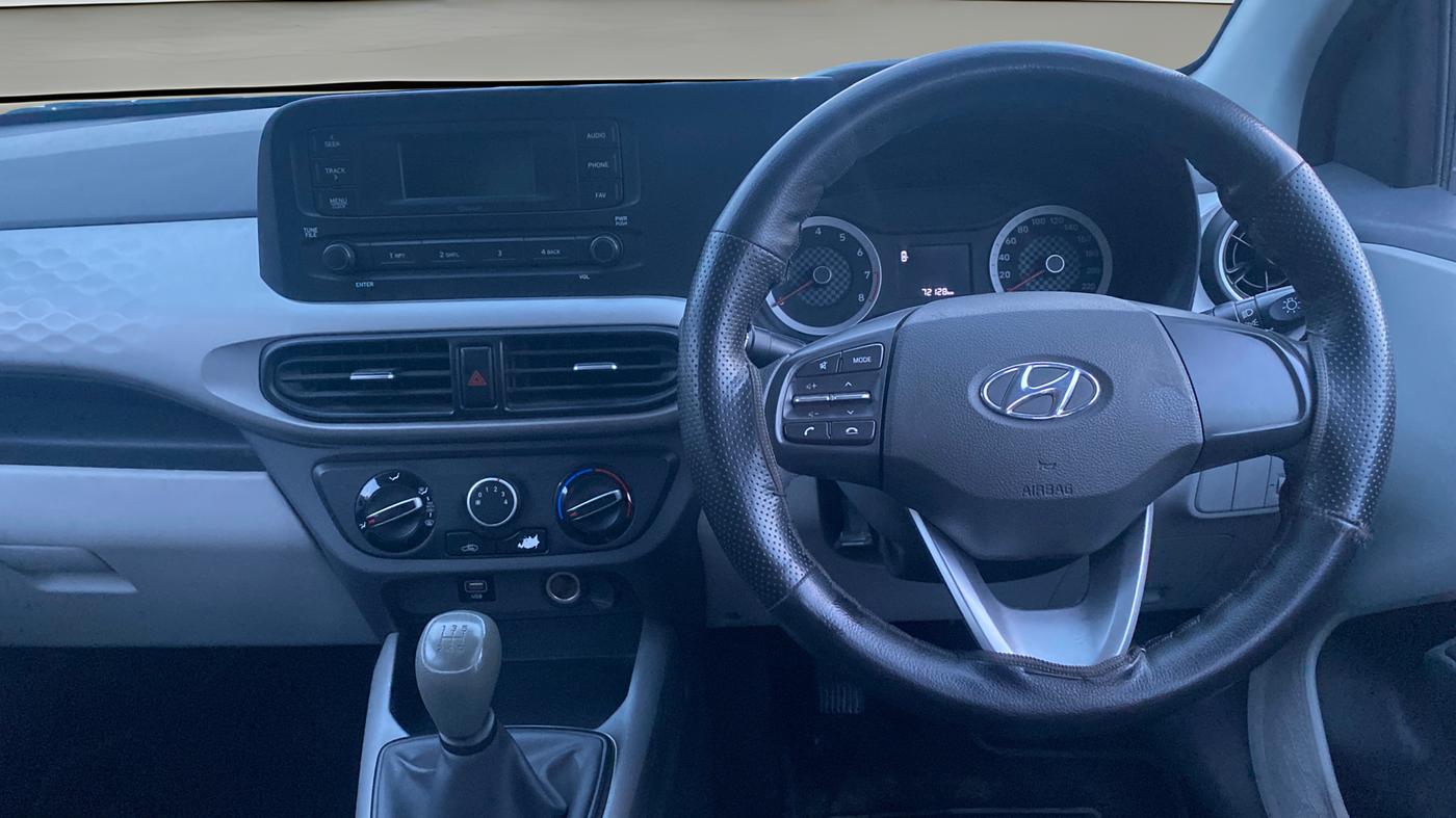 2022 Hyundai GRAND I10 NIOS MAGNA 1.2 KAPPA VTVT, Petrol, Manual, 72,135 km, Steering Wheel Close Up