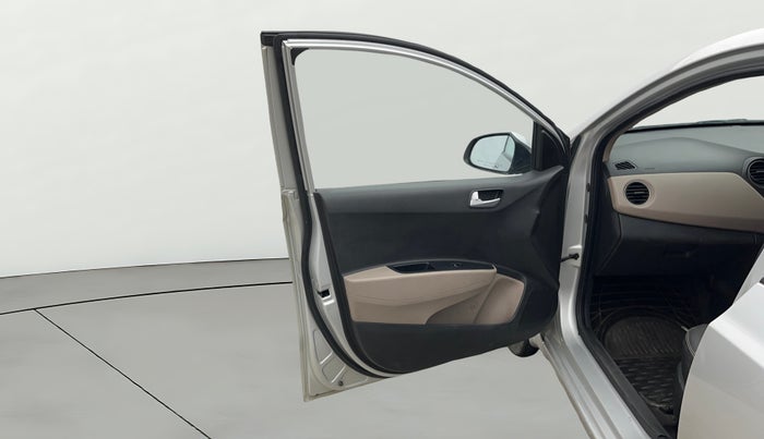 2017 Hyundai Grand i10 SPORTZ 1.2 KAPPA VTVT, Petrol, Manual, 87,298 km, LHS Front Door