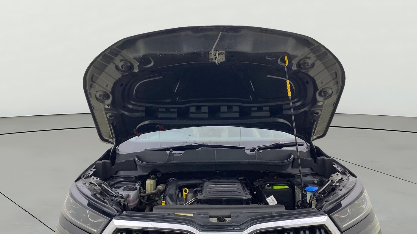 2022 Skoda KUSHAQ AMBITION 1.0L TSI AT, Petrol, Automatic, 24,994 km, Open Bonet
