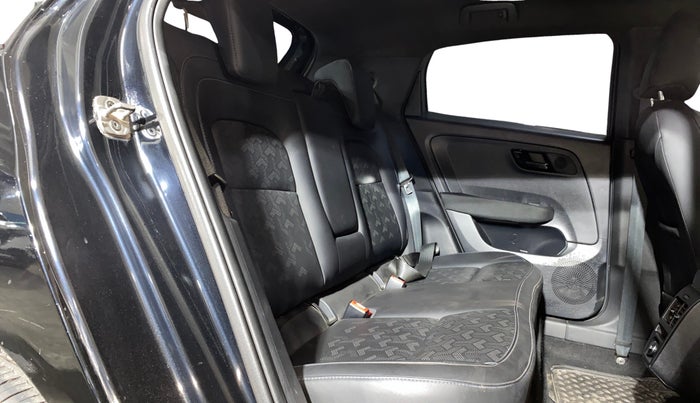 2022 Tata ALTROZ XZA PLUS DARK EDTION, Petrol, Automatic, 24,279 km, Right Side Rear Door Cabin