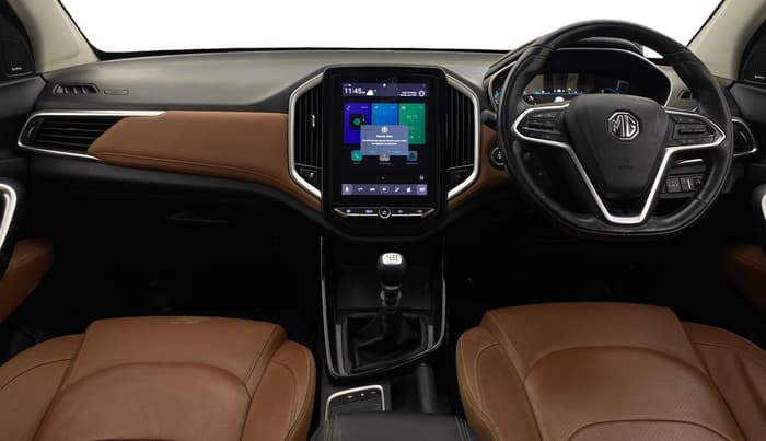 2021 MG HECTOR PLUS SHARP 2.0 DIESEL TURBO MT 6-STR, Diesel, Manual, 1,00,349 km, Dashboard