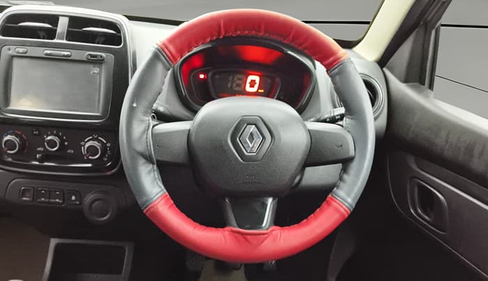2017 Renault Kwid RXT 1.0, Petrol, Manual, 53,430 km, Steering Wheel Close Up