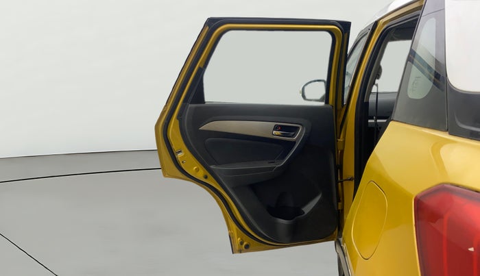 2016 Maruti Vitara Brezza ZDI PLUS, Diesel, Manual, 1,33,214 km, LHS Rear Door