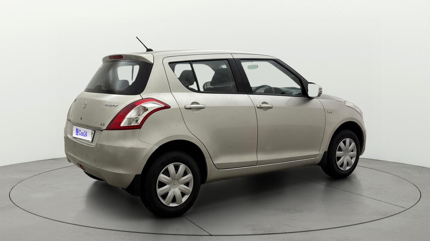 2016 Maruti Swift VXI, Petrol, Manual, 42,472 km, Right Back Diagonal