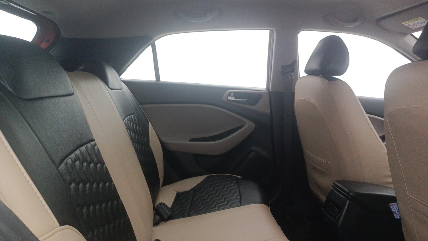 2018 Hyundai Elite i20 ASTA 1.2, Petrol, Manual, 84,416 km, Right Side Rear Door Cabin