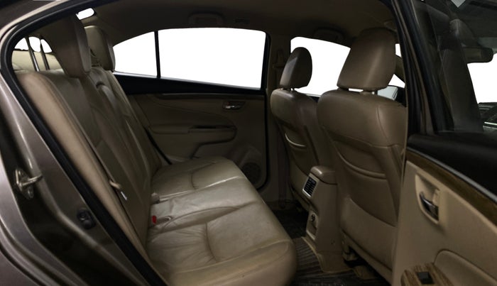 2019 Maruti Ciaz ALPHA  AT 1.5 SHVS PETROL, Petrol, Automatic, 66,179 km, Right Side Rear Door Cabin