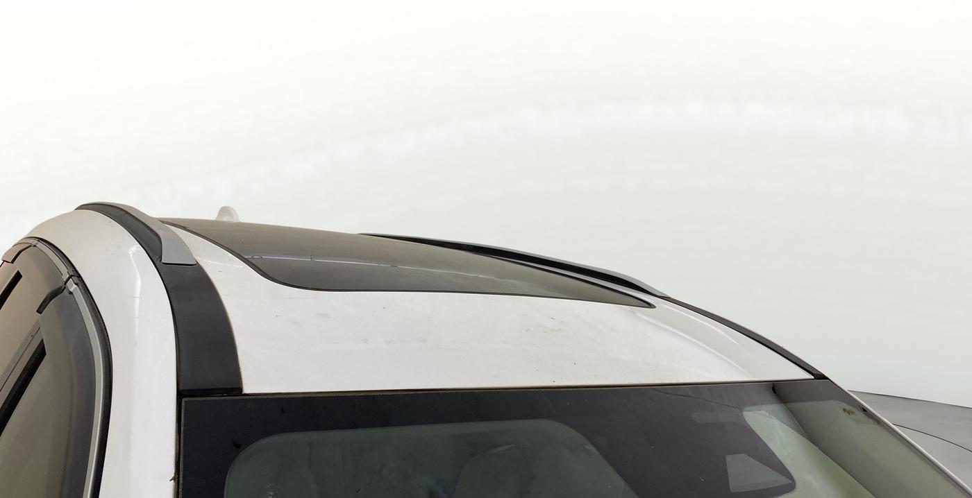 2023 Mahindra XUV700 AX 7 LUXURY P AT 7 STR, Petrol, Automatic, 33,773 km, Roof