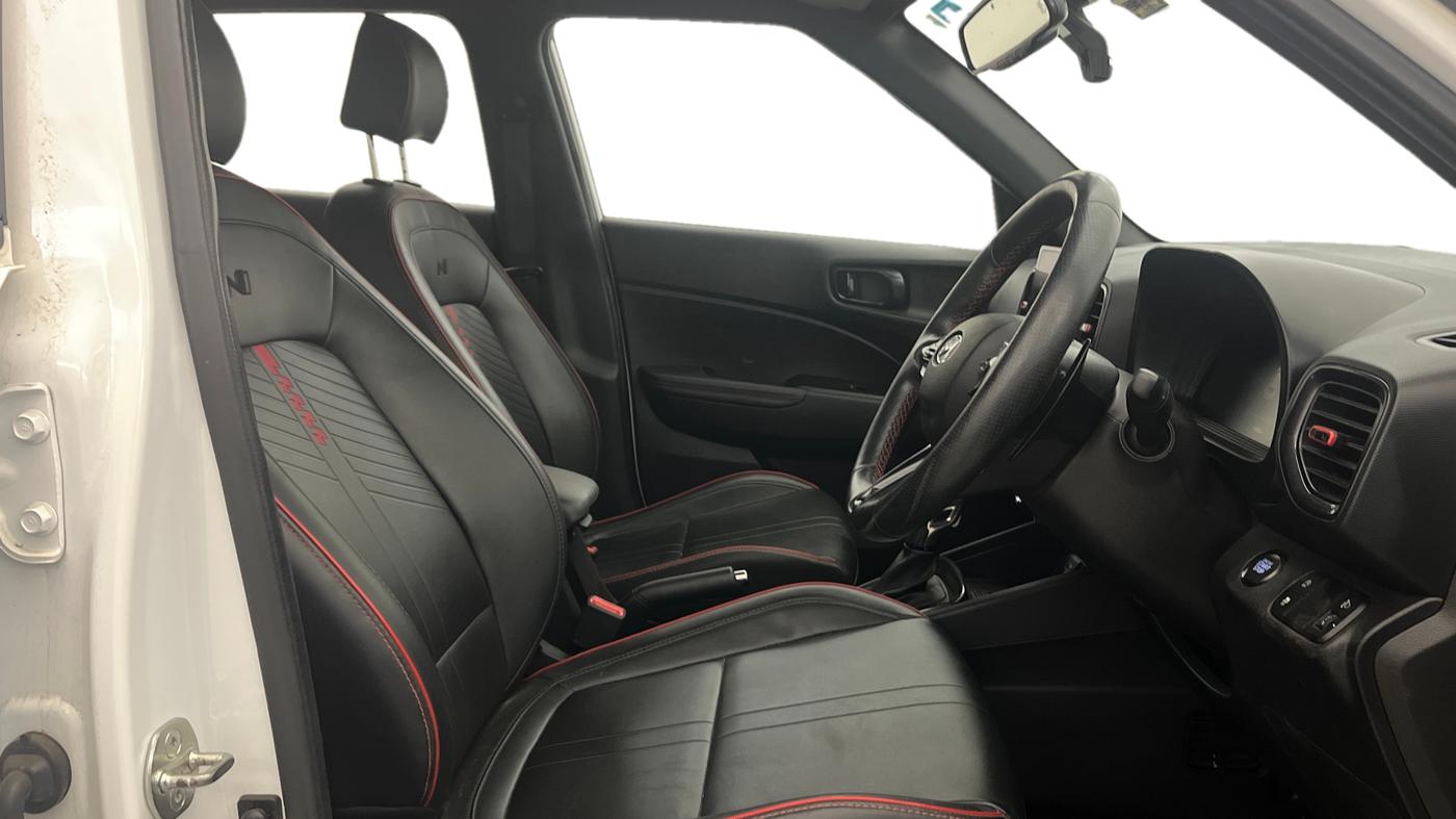 2023 Hyundai VENUE N LINE N8 1.0 TURBO DCT, Petrol, Automatic, 19,464 km, Right Side Front Door Cabin