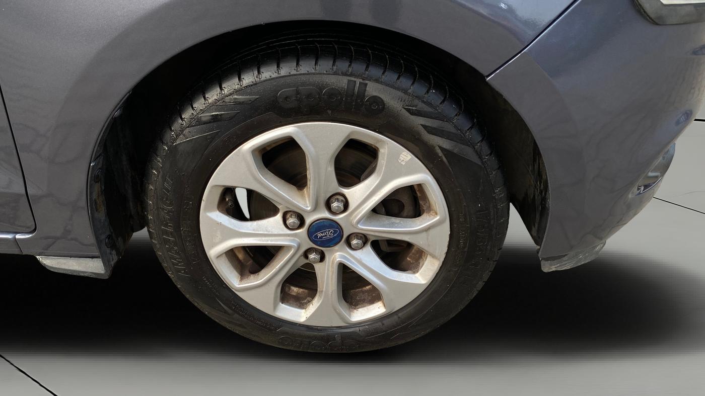 2018 Ford Figo Aspire TITANIUM 1.2 PETROL, Petrol, Manual, 49,578 km, Right Front Wheel