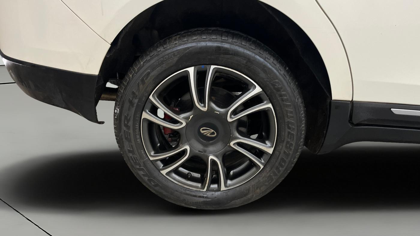 2021 Mahindra MARAZZO M 6 + 7 STR, Diesel, Manual, 79,760 km, Right Rear Wheel