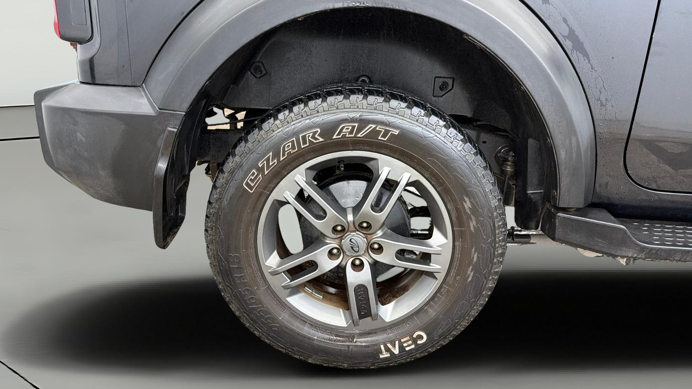 2021 Mahindra Thar LX PETROL HT 4WD AT, Petrol, Automatic, 36,568 km, Right Rear Wheel