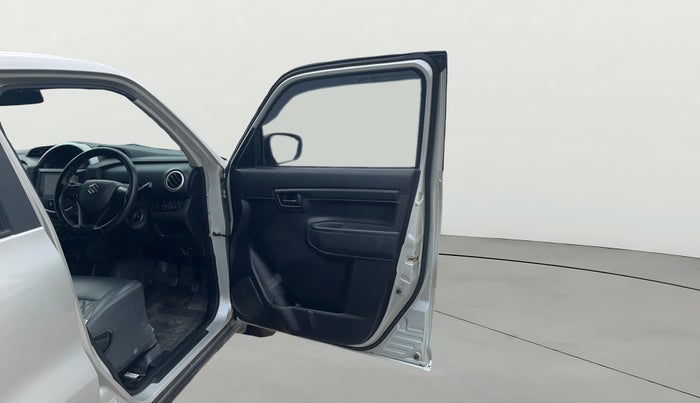 2022 Maruti S PRESSO VXI+, Petrol, Manual, 20,902 km, RHS Front Door