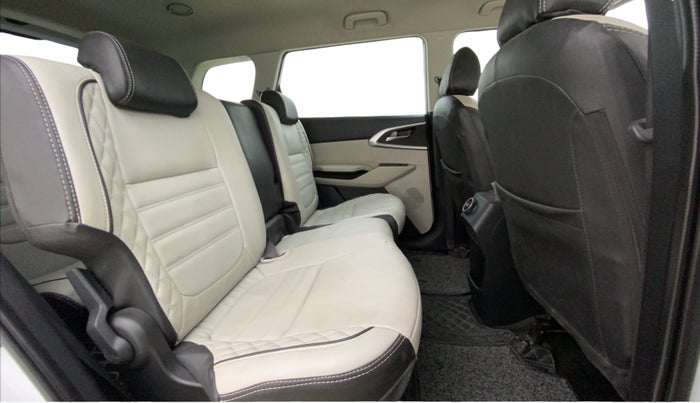 2023 KIA CARENS PRESTIGE 1.5 PETROL 7 STR, Petrol, Manual, 37,435 km, Right Side Rear Door Cabin