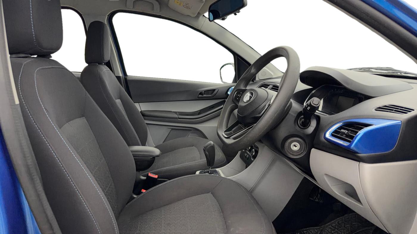 2024 Tata Tiago XTA CNG , CNG, Automatic, 40,850 km, Right Side Front Door Cabin