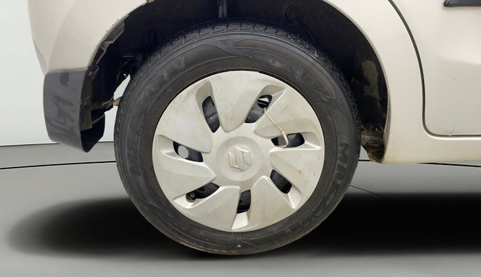 2018 Maruti Celerio VXI (O), Petrol, Manual, 29,872 km, Right Rear Wheel