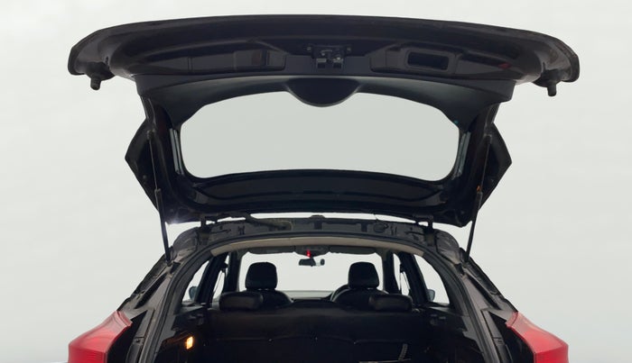 2021 Nissan Kicks XV TURBO 1.3 CVT, Petrol, Automatic, 48,055 km, Boot Door Open