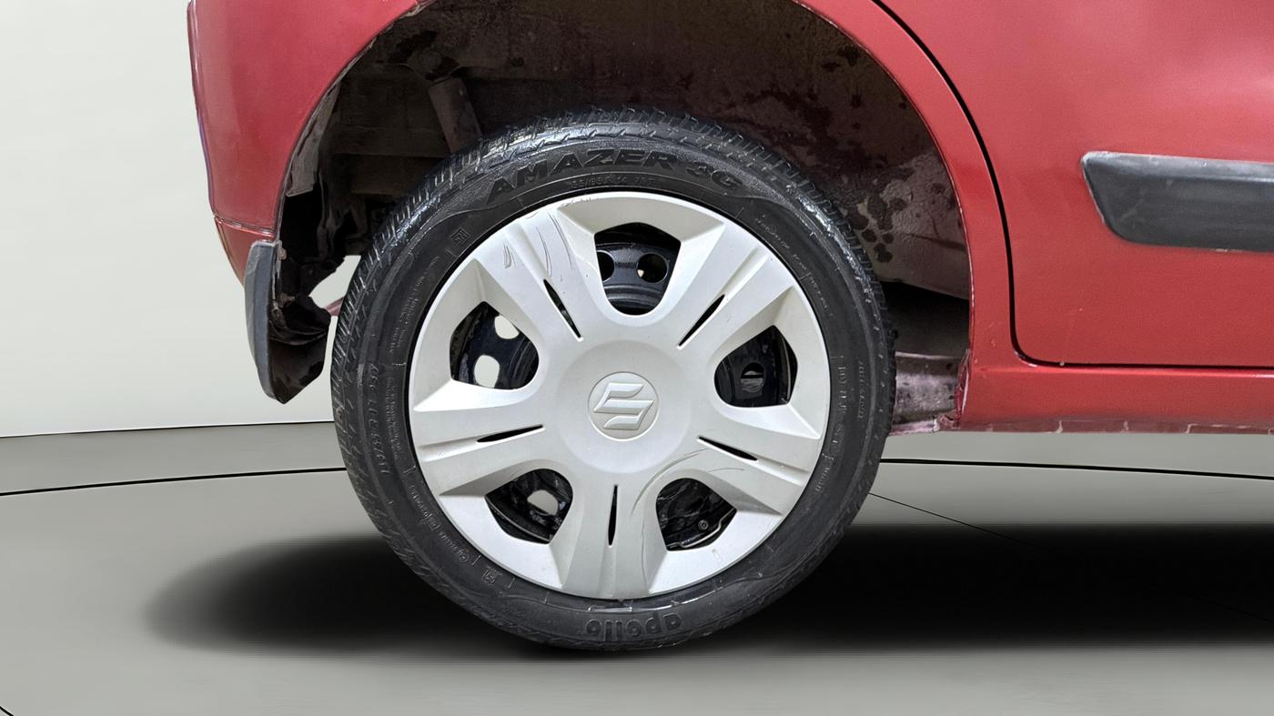 2017 Maruti Wagon R 1.0 VXI (O) AMT, Petrol, Automatic, 36,196 km, Right Rear Wheel