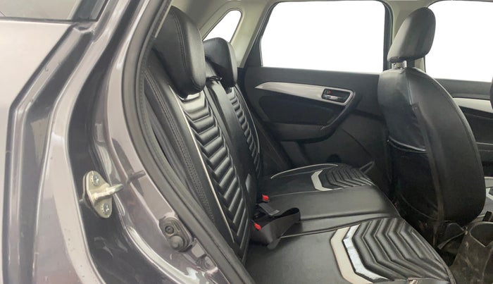 2022 Maruti Vitara Brezza ZXI, Petrol, Manual, 15,977 km, Right Side Rear Door Cabin