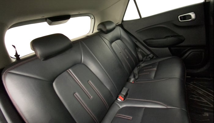 2022 Hyundai VENUE SX 1.0 TURBO IMT, Petrol, Manual, 57,517 km, Right Side Rear Door Cabin