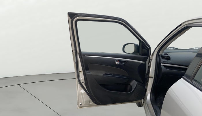 2015 Maruti Swift ZXI, Petrol, Manual, 1,11,287 km, LHS Front Door