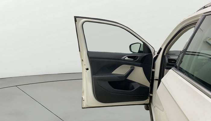 2022 Volkswagen TAIGUN TOPLINE 1.0 TSI AT, Petrol, Automatic, 55,400 km, LHS Front Door