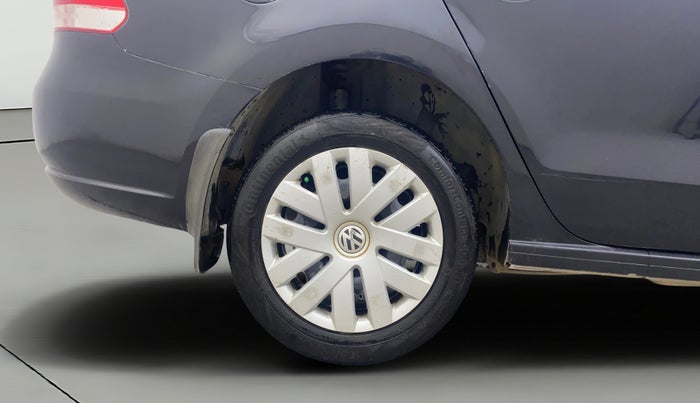 2013 Volkswagen Vento COMFORTLINE DIESEL 1.6, Diesel, Manual, 1,23,502 km, Right Rear Wheel