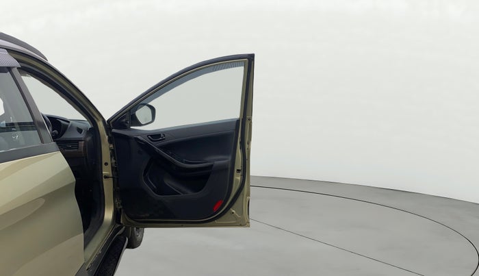 2022 Tata NEXON XZ PLUS PETROL KAZIRANGA, Petrol, Manual, 51,223 km, RHS Front Door