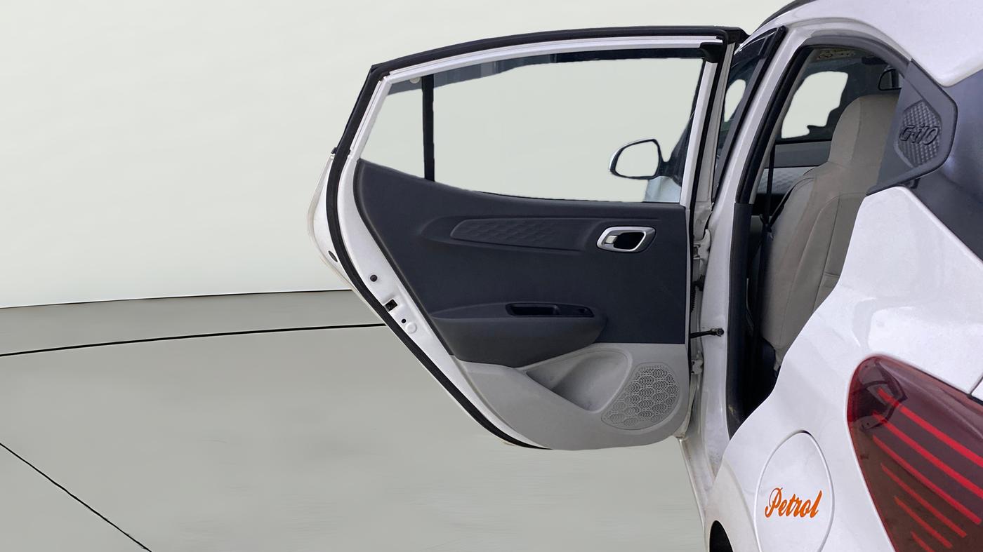 2024 Hyundai GRAND I10 NIOS Sportz 1.2 HY-CNG Duo, CNG, Manual, 27,331 km, LHS Rear Door