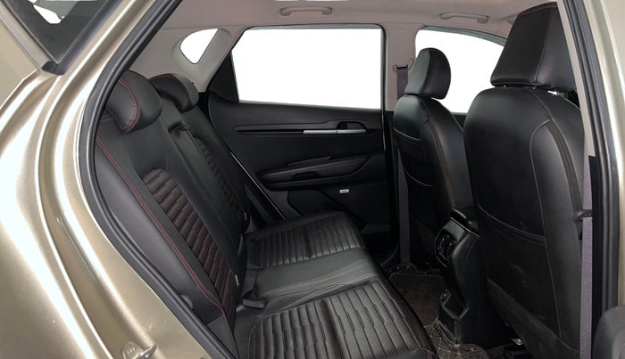 2020 KIA SONET GTX PLUS 1.0 DCT, Petrol, Automatic, 29,298 km, Right Side Rear Door Cabin