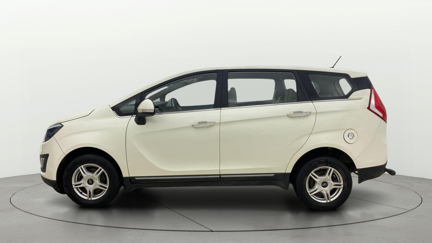 2020 Mahindra MARAZZO M6 8 STR, Diesel, Manual, 73,902 km, Left Side