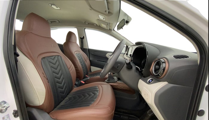 2024 Hyundai AURA SX 1.2 (O), Petrol, Manual, 9,239 km, Right Side Front Door Cabin