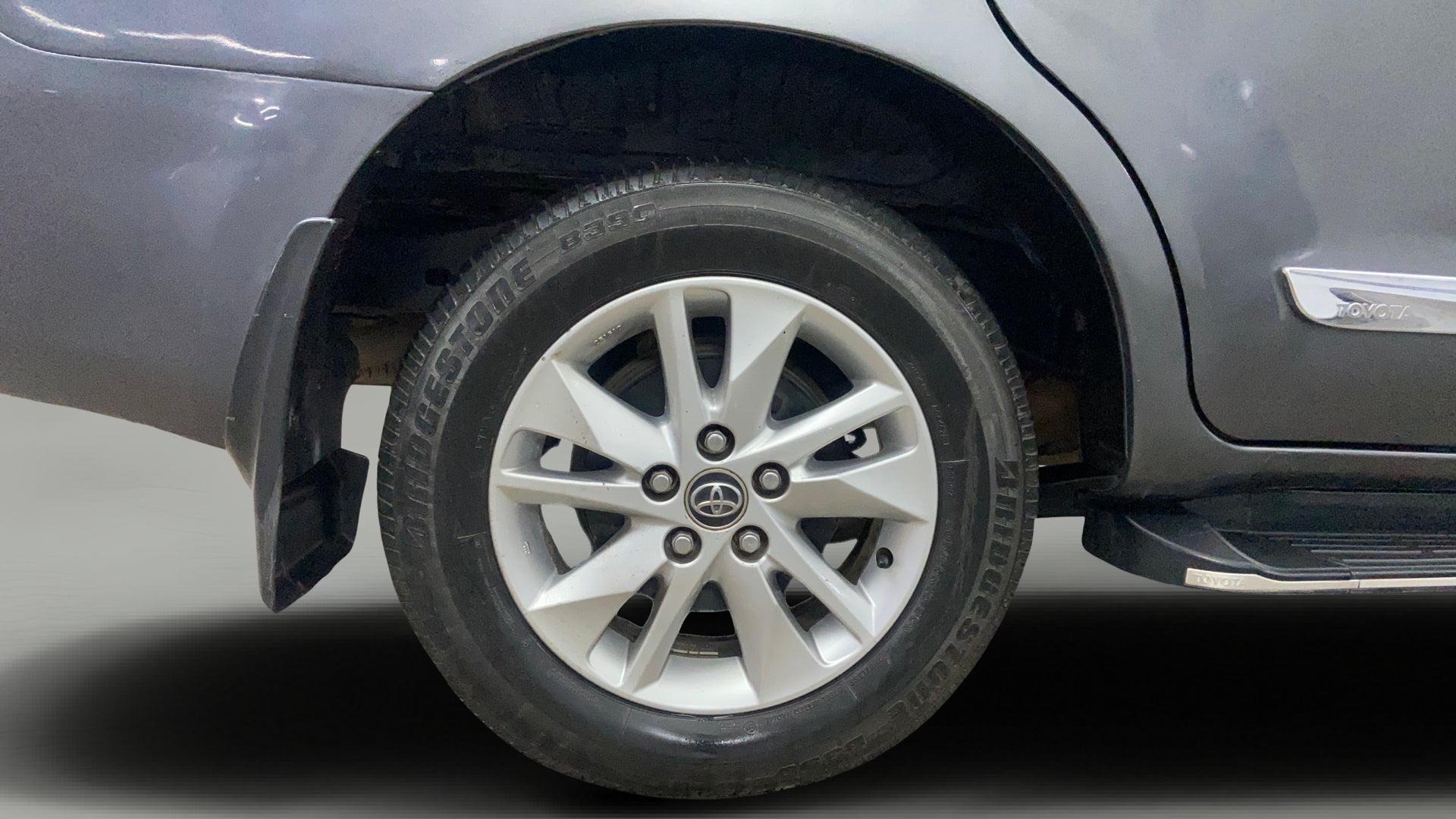 camera-Right-Rear-Wheel