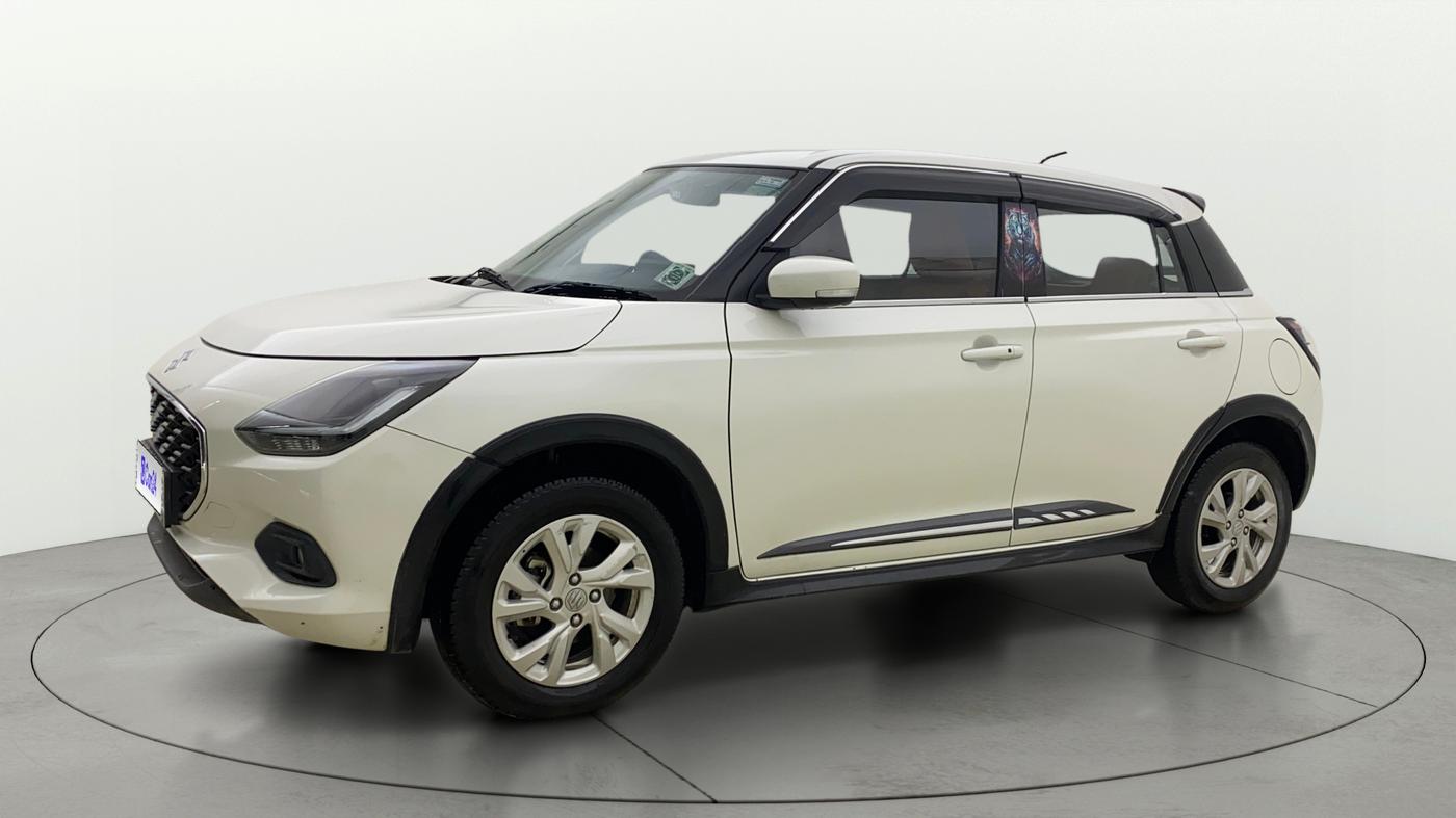 2024 Maruti Swift ZXi AMT, Petrol, Automatic, 17,615 km, Left Front Diagonal