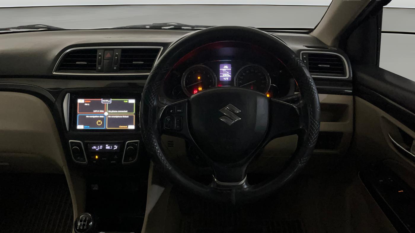 2017 Maruti Ciaz ALPHA 1.4 PETROL, CNG, Manual, 75,352 km, Steering Wheel Close Up