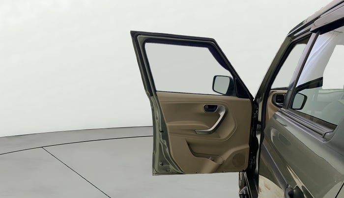 2021 Mahindra BOLERO NEO N10 R, Diesel, Manual, 1,24,389 km, LHS Front Door