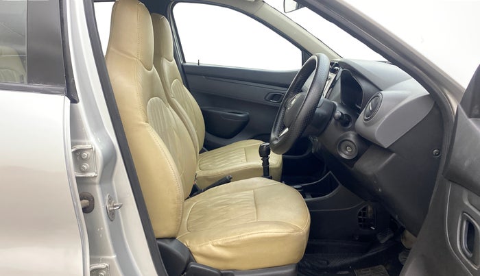 2017 Renault Kwid RXT 0.8, Petrol, Manual, 65,470 km, Right Side Front Door Cabin