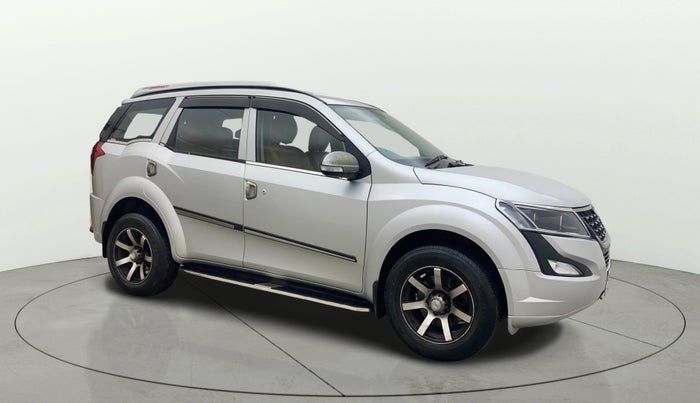 2019 Mahindra XUV500 W5, Diesel, Manual, 39,904 km, Right Front Diagonal