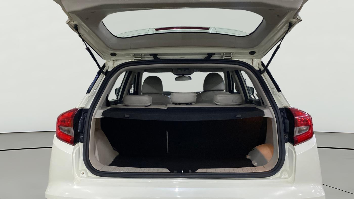 2021 Mahindra XUV300 W8 1.2 PETROL, Petrol, Manual, 67,784 km, Boot Open Zoomed View